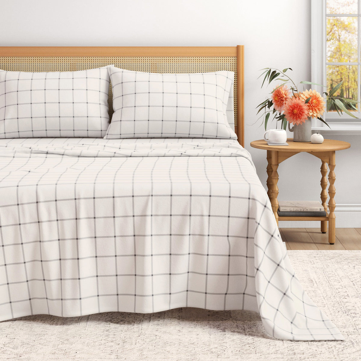Great Bay Home Turkish Cotton Flannel Sheet in Windowpane - White / Grey