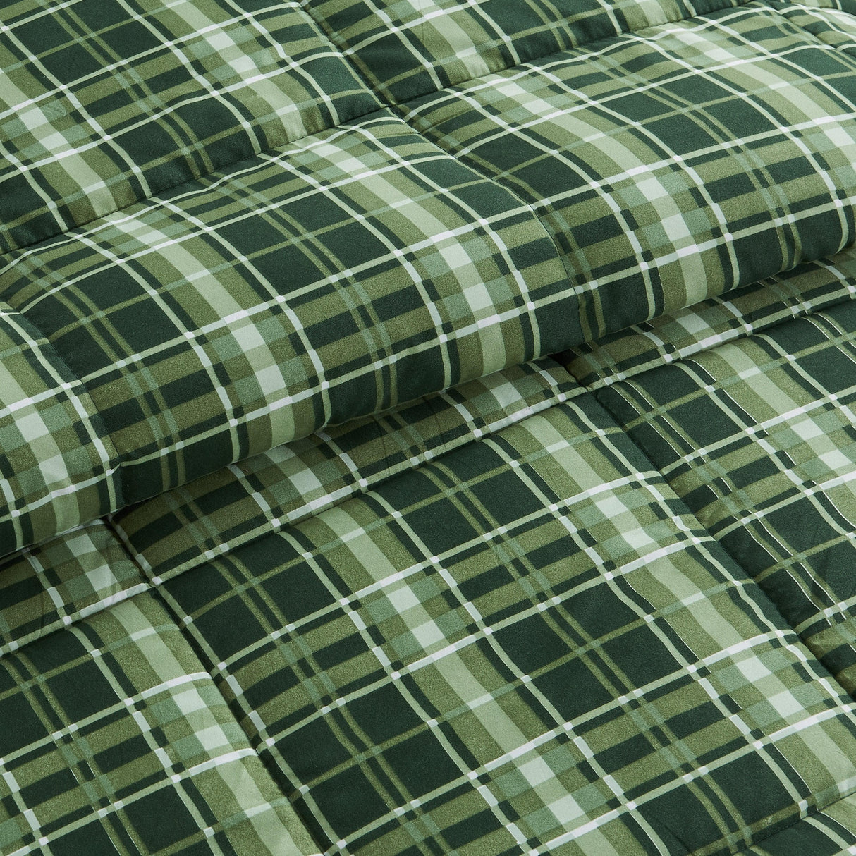 Reversible Christmas Comforter and Sham Set - Holiday Lodge Odette Collection