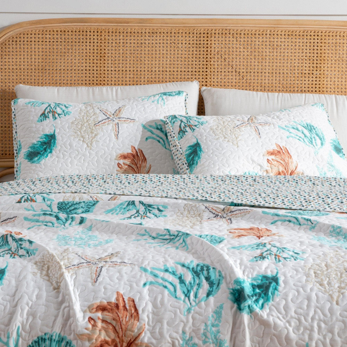 Reversible Coral Quilt Set - Key West Collection
