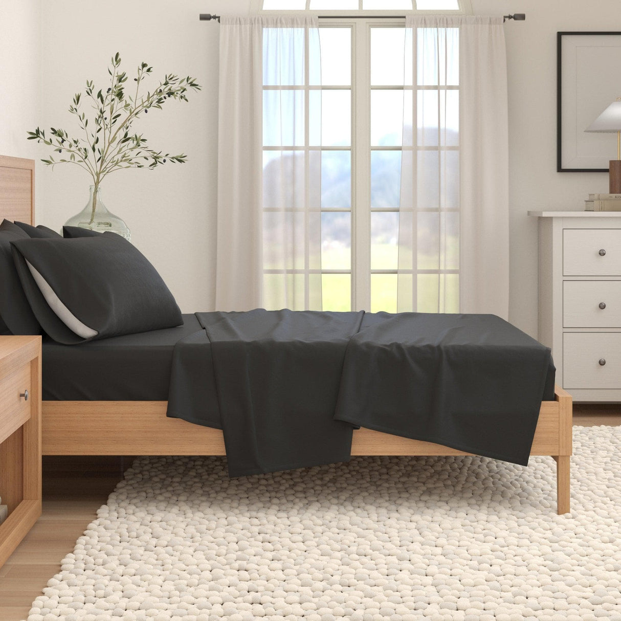 4-Piece Cotton Solid Flannel Sheet - Nordic Collection