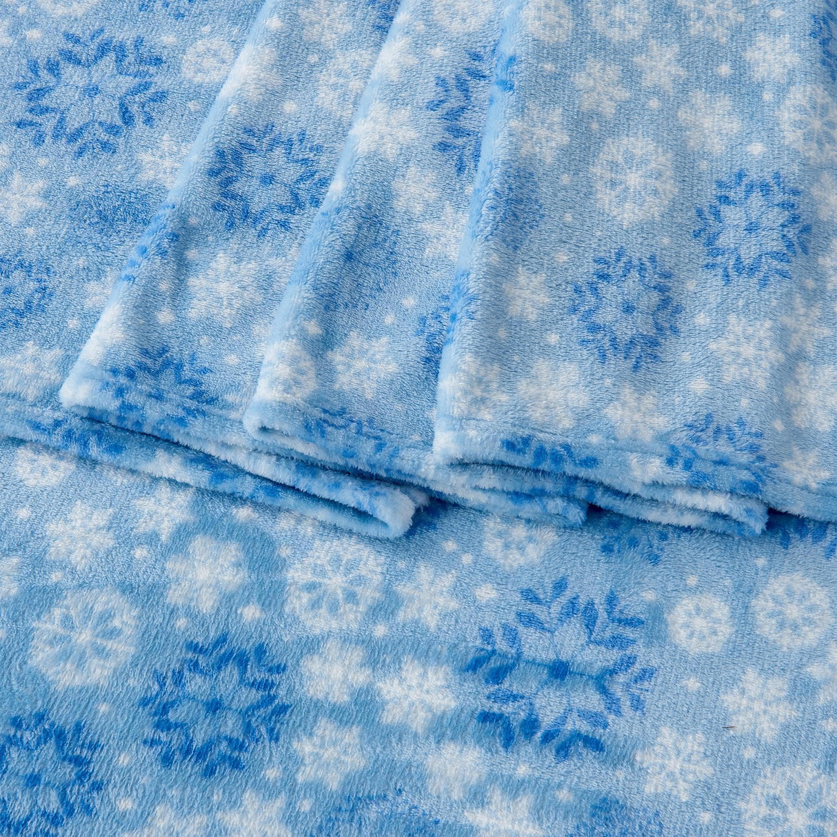 4-Piece Printed Plush Sheet - Velvet Luxe Collection