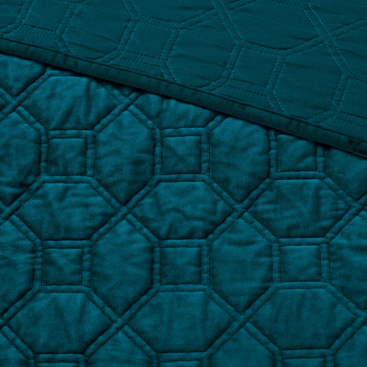 JLA Teal Velvet Quilt Set for King/Cal King with Geometric Quilting - view 10