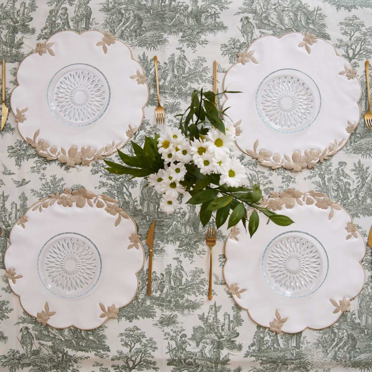 pnrdecor LOTUS WHITE GOLD ROUND FAUX LEATHER PLACEMAT (Set Of 4) - view 5