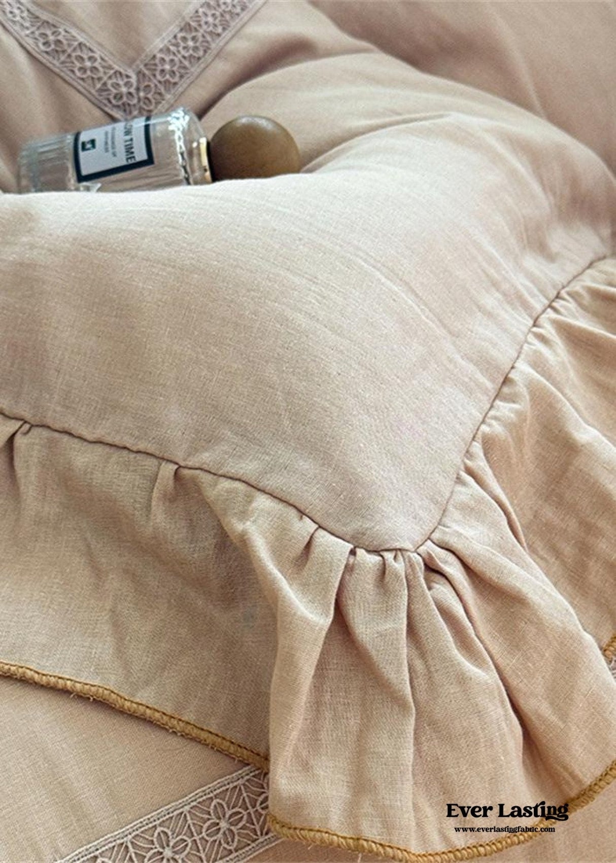 Madeleine Lace Double Gauze Ruffle Bedding Set / Brown