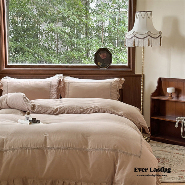 Madeleine Lace Double Gauze Ruffle Bedding Set / Brown
