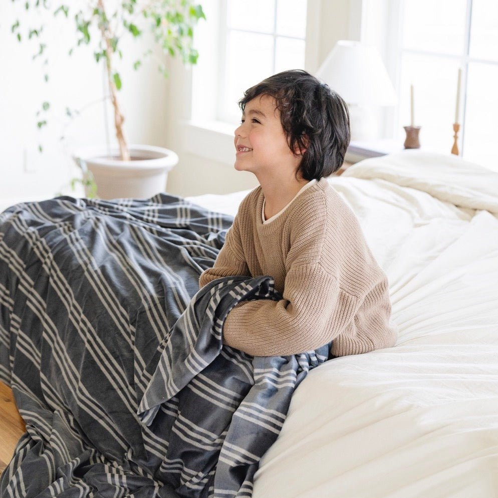 Saranoni MINKY STRETCH THROW BLANKETS in Stripe