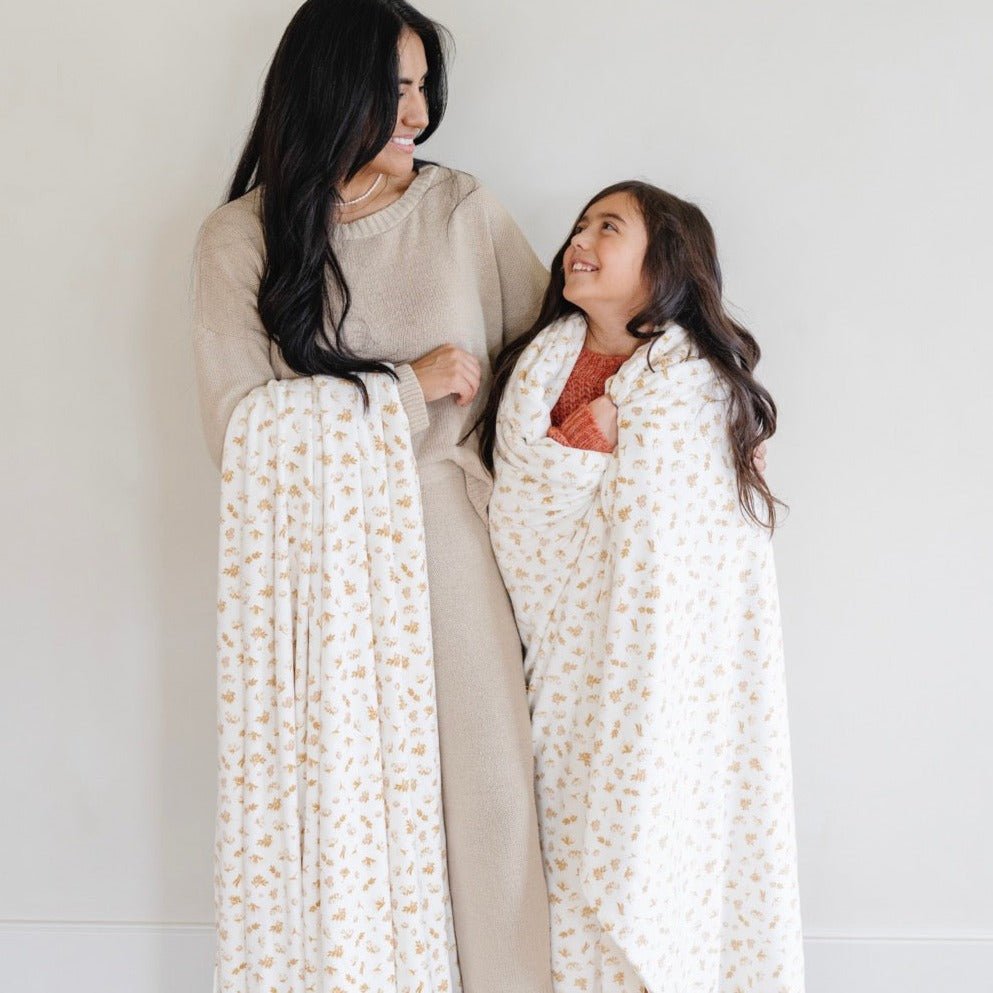 Saranoni MINKY STRETCH THROW BLANKETS in Florals