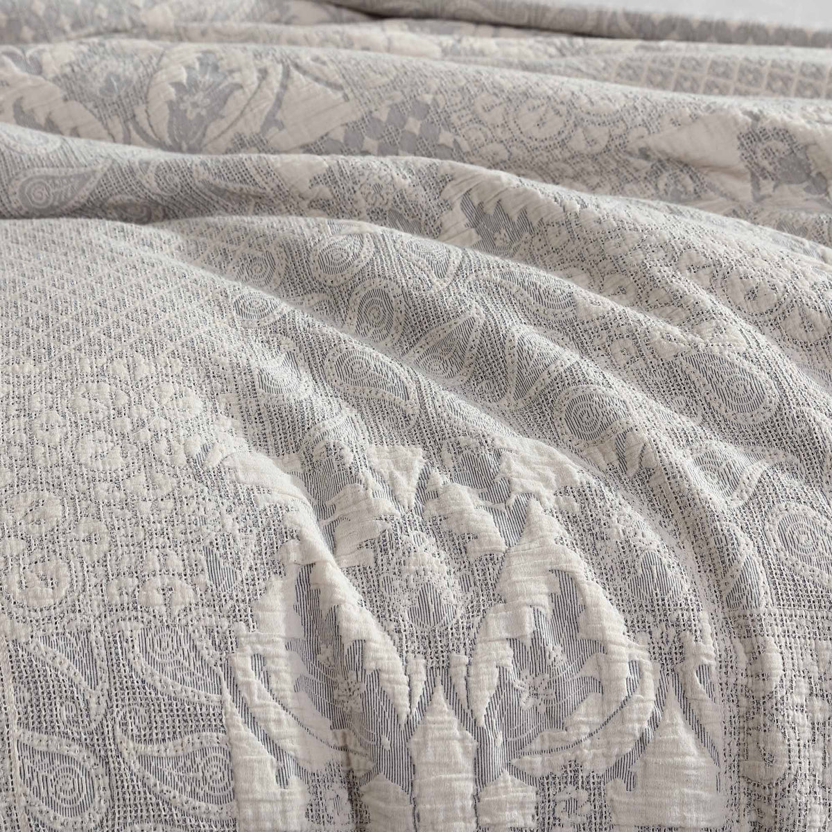 Riverbrook Home Paisley 3 Piece Ivory Cotton Matelassé Comforter Set with Breathable Weave - view 3