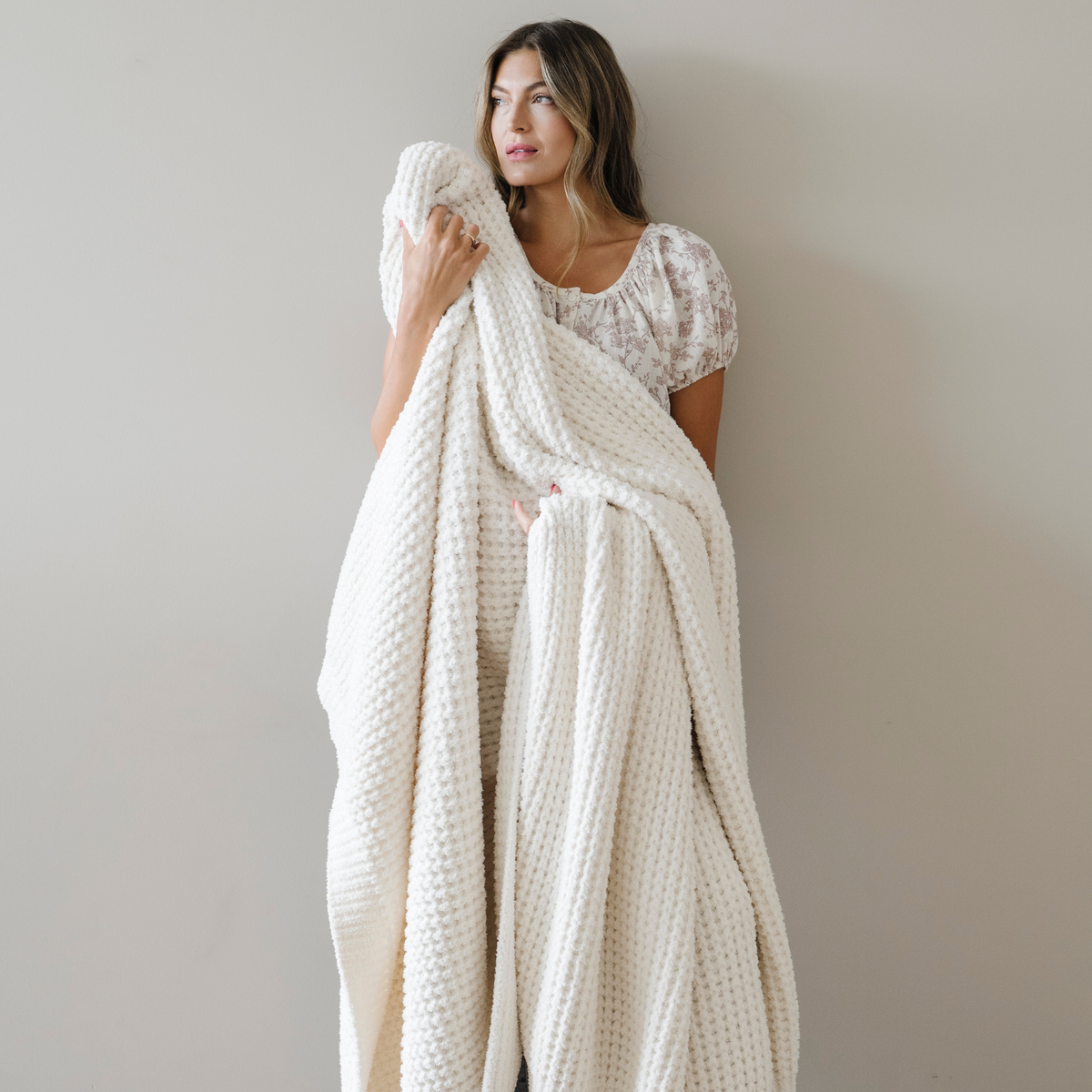 Waffle Knit XL Throw Blankets | Saranoni