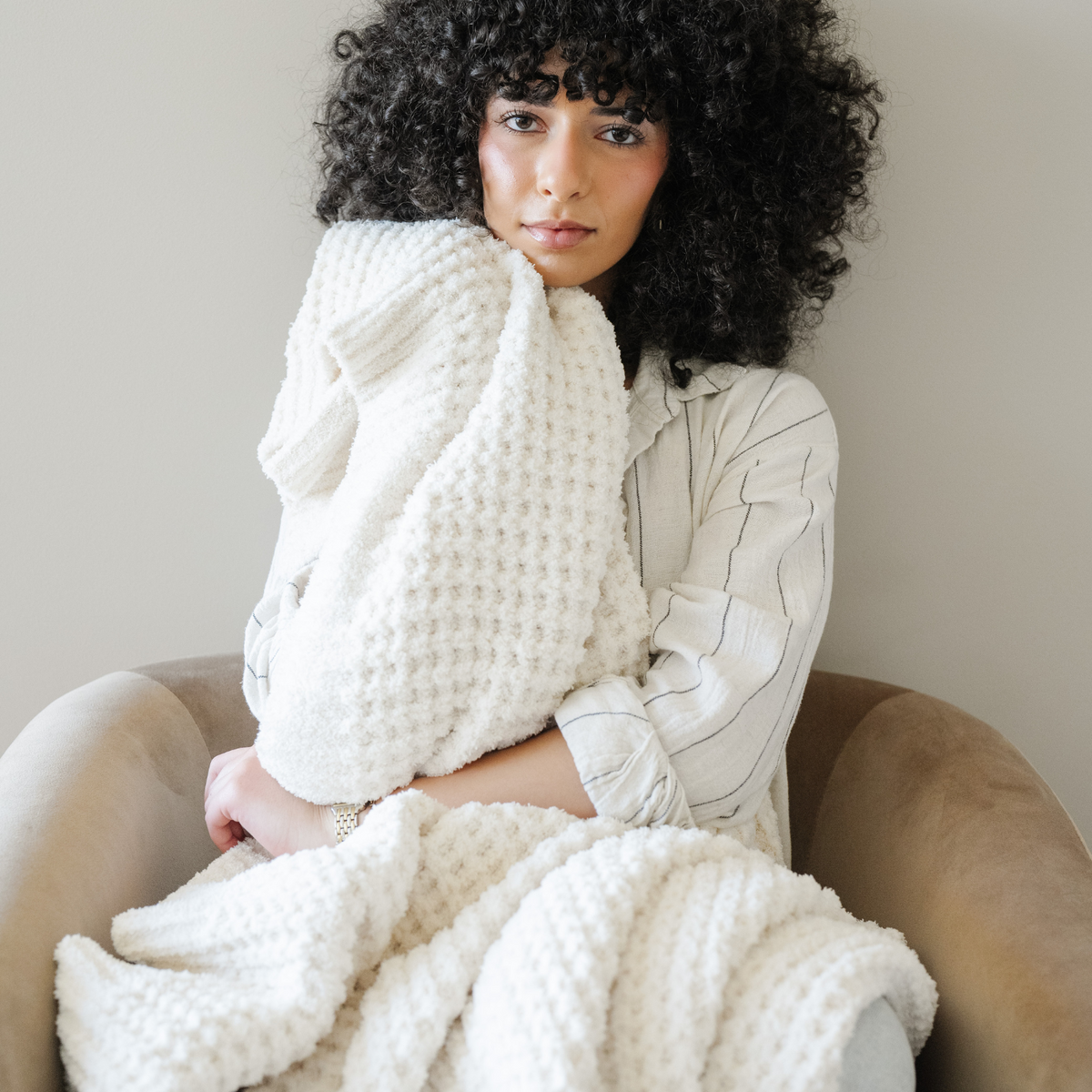 Waffle Knit XL Throw Blankets - Swan | Saranoni