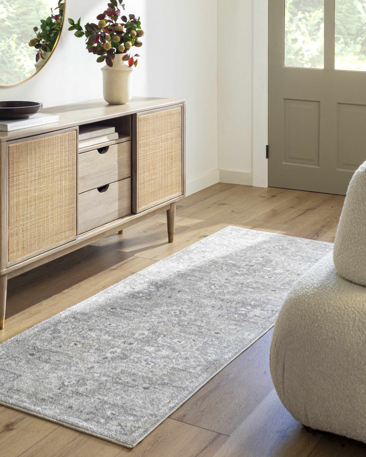 Elle Medallion Light Gray Area Rug