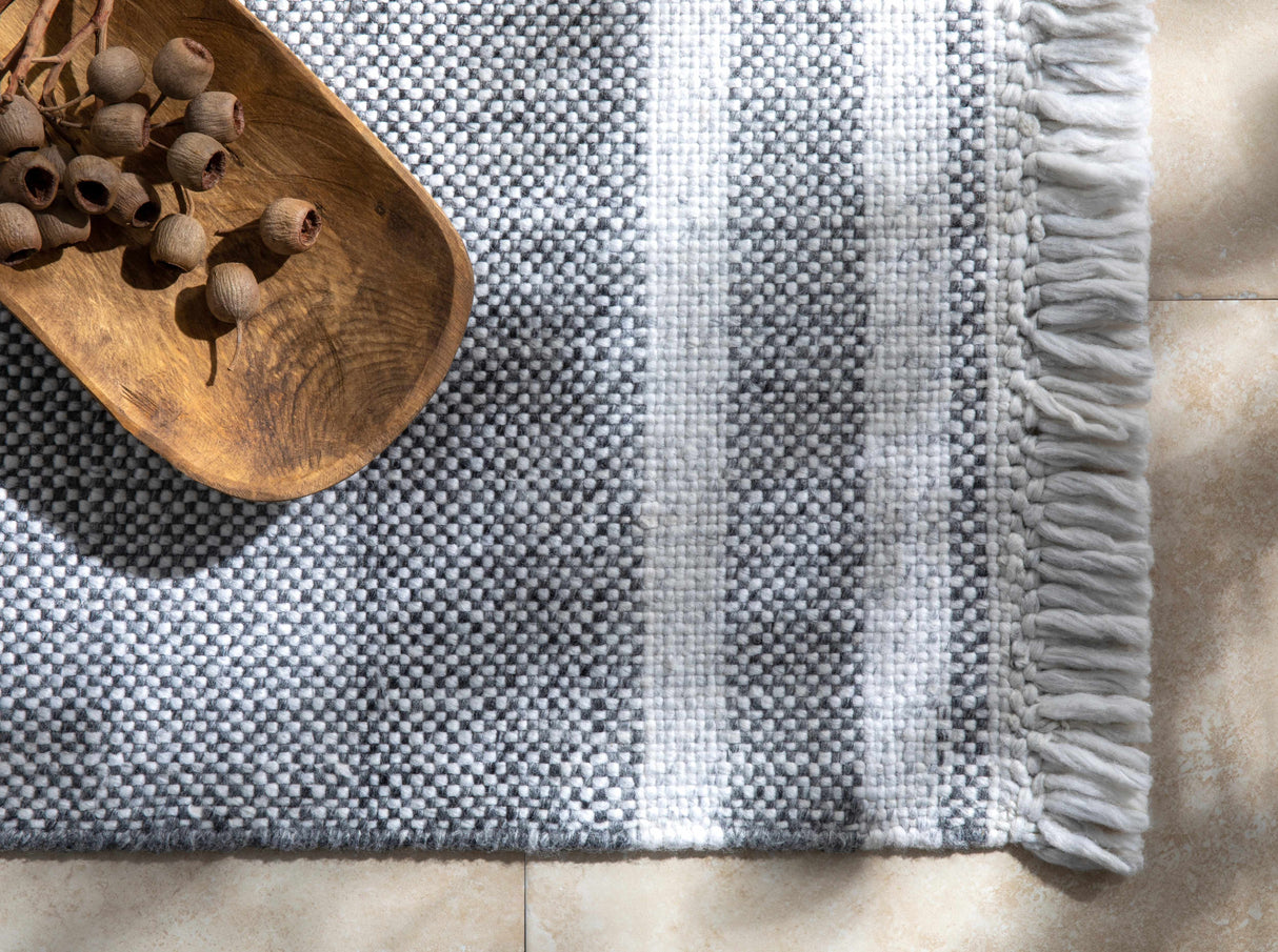 Loic Gray Area Rug