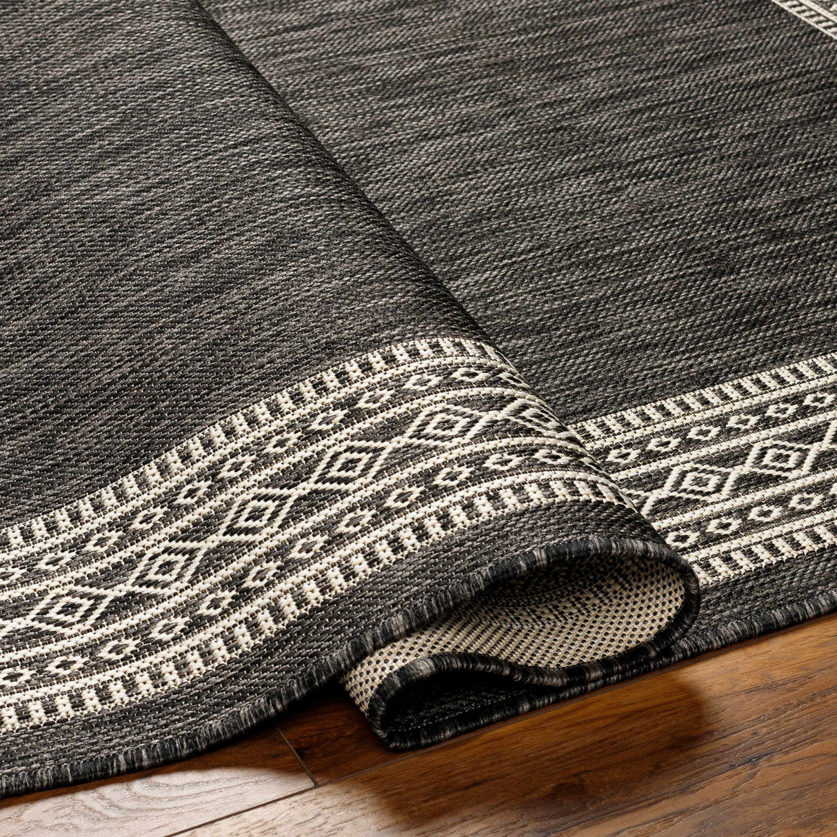 Aleli Black & White Area Rug - Promo