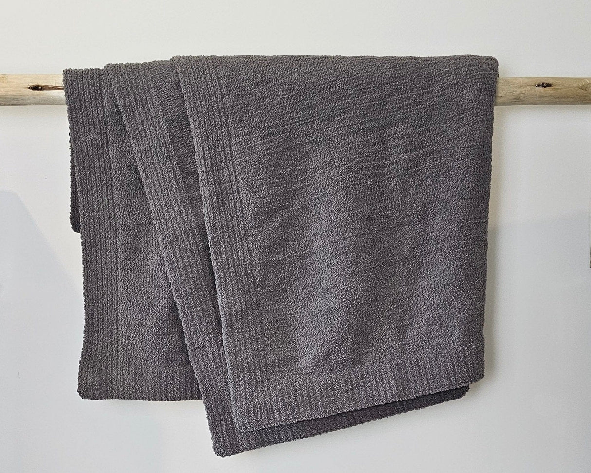 The Nest Throw