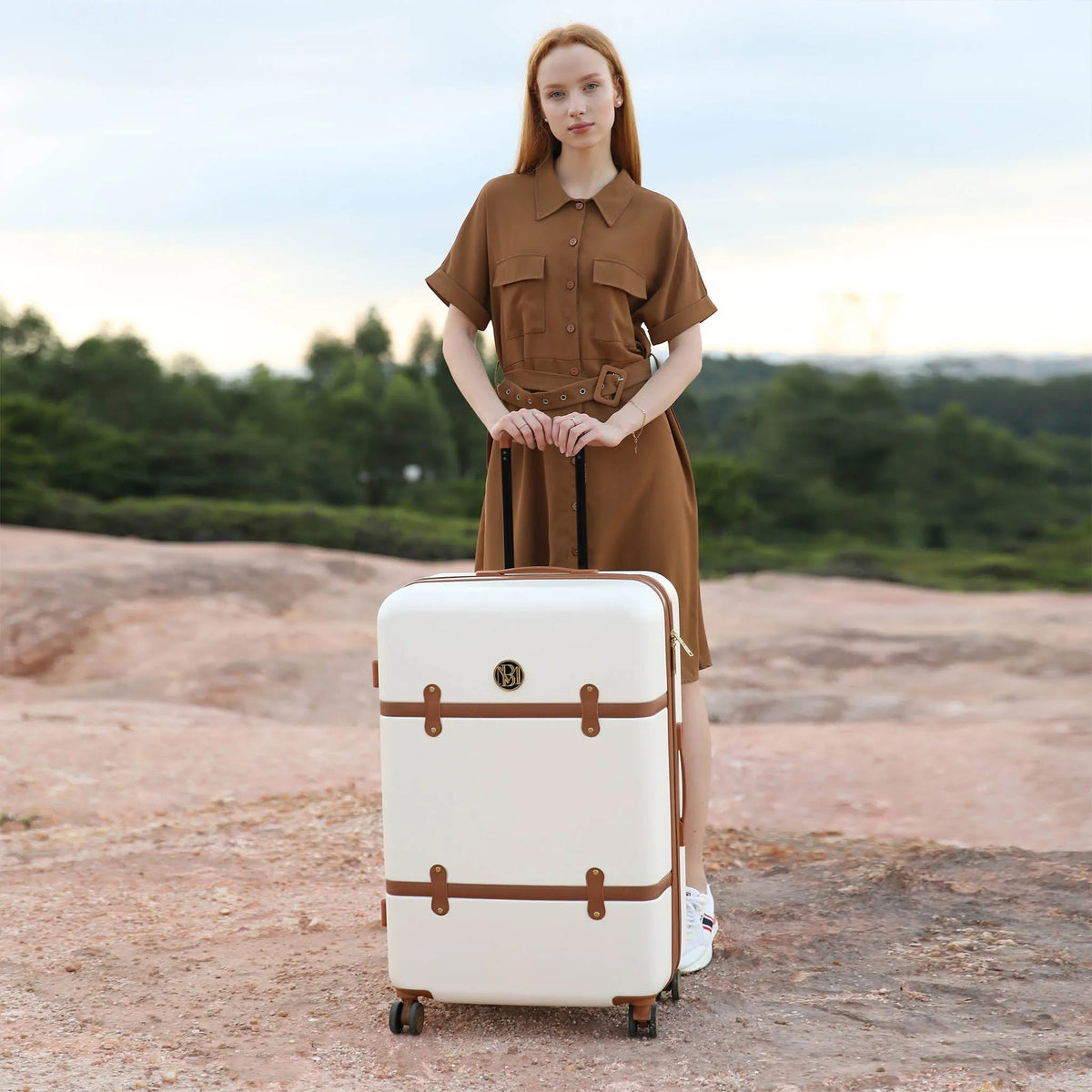 Grace 3 Piece Expandable Retro Luggage Set | Travellty
