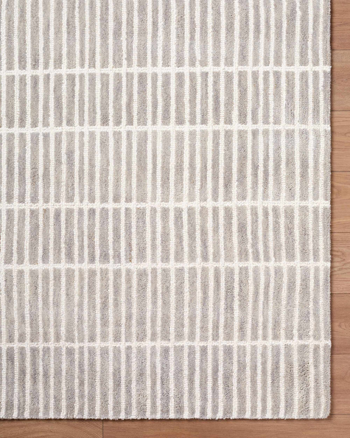 Finial Gray Wool Area Rug