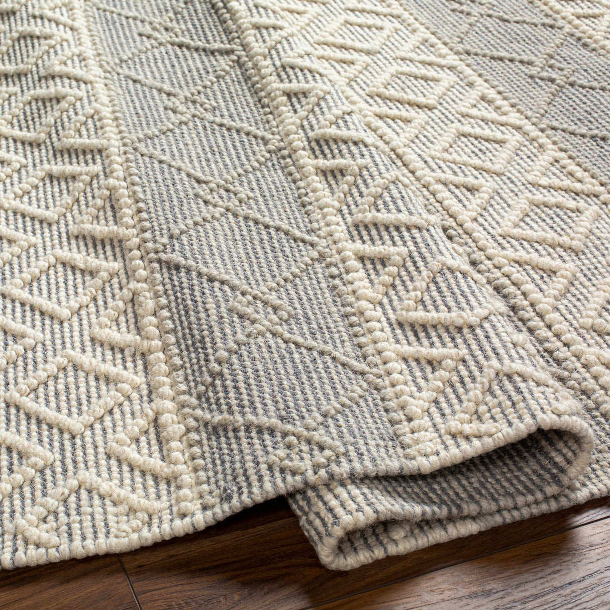 Zaza Wool Rug with Tassels - Clearance