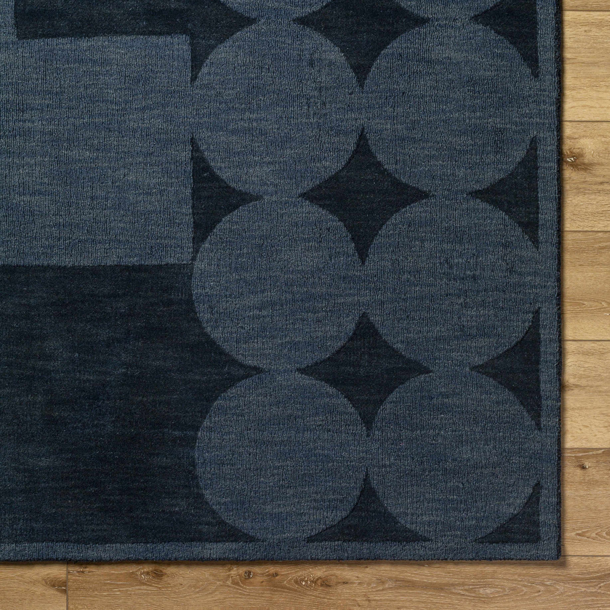 Oshae Area Rug