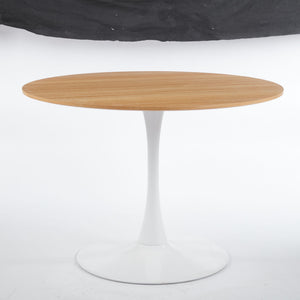 Mid-Century Tulip Dining Table With Round Top
