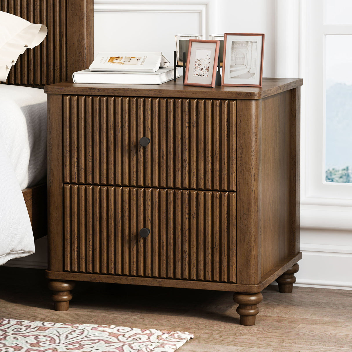 3 Piece Bedroom Set With Bed And 2 Nightstands