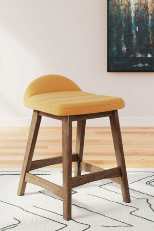Lyncott - Upholstered Barstool (Set of 2) - Best Buy Furniture