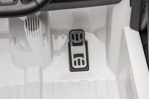 12V7A 30W*2 Four-Wheel Drive Seat One Button Start, Forward And Backward, High And Low Speed, Music, Front Light, Power Display, Two Doors Can Open, 2.4G R / C, Seat Belt Four Wheel Absorber