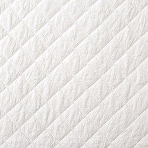 Ava Diamond Oversized Cotton Quilt Set