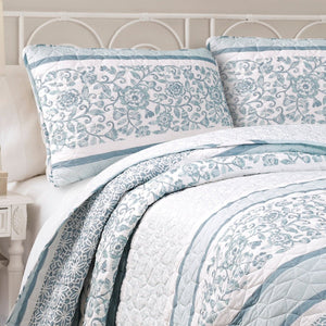Nisha 3 Piece Quilt Set in Blue