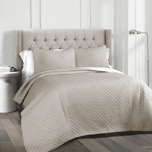 Ava Diamond Oversized Cotton Quilt Set