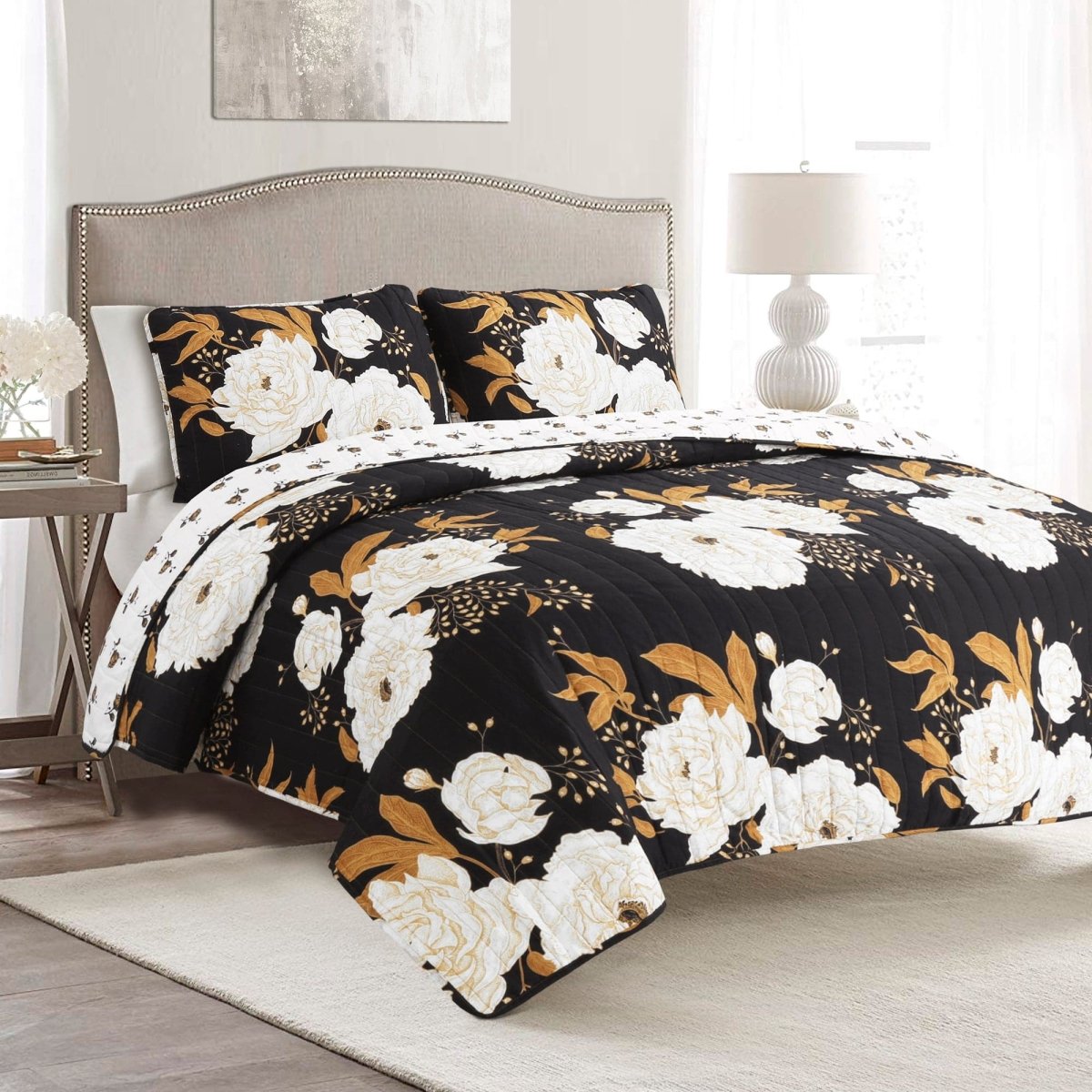 LushDecor Zinnia Floral 3 Piece Quilt Set in Black_Gold