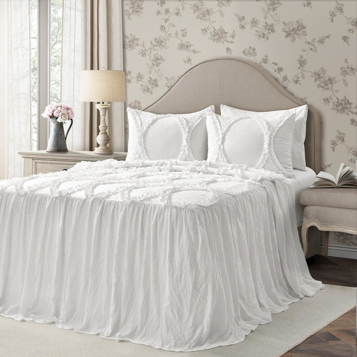 LushDecor Riviera 3 Piece Bedspread Set in White