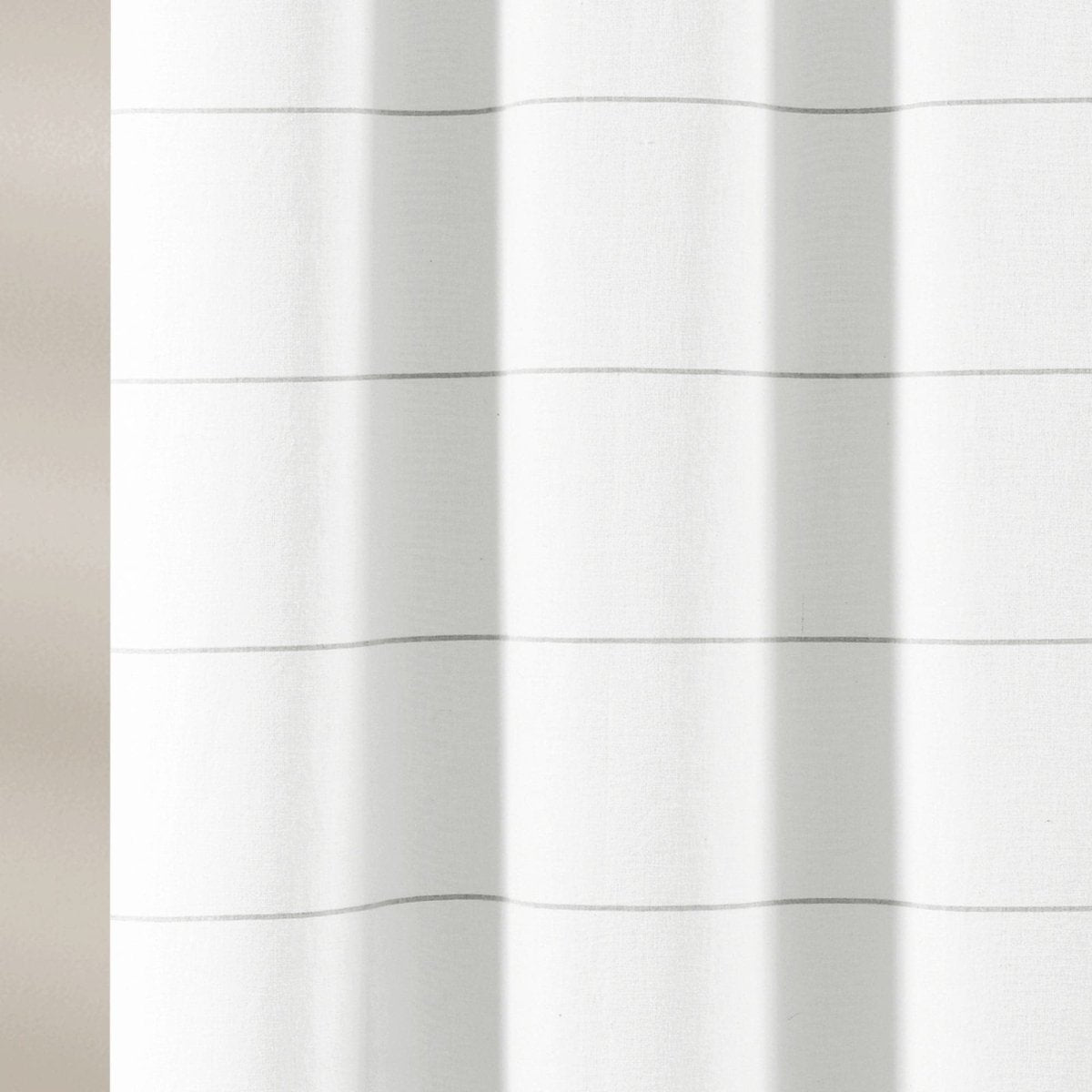 Stripe Yarn Dyed Tassel Fringe Woven Cotton Shower Curtain