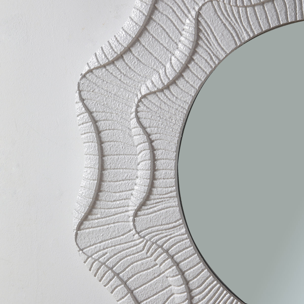 31.5 Inch Wavy Flower Wall Mirror