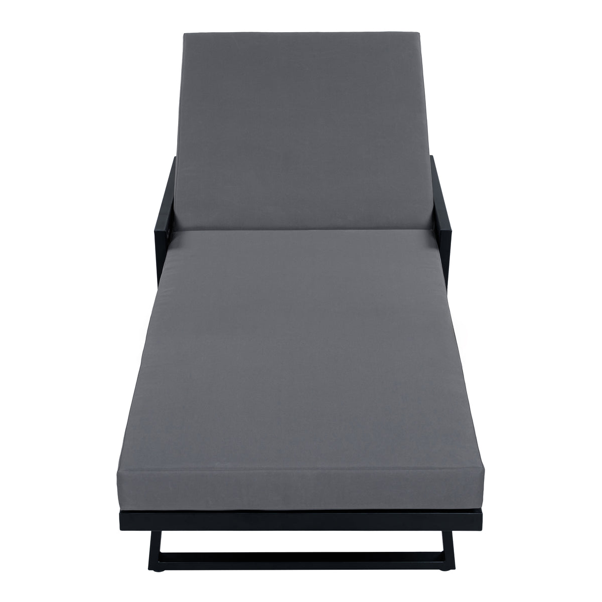 Black Iron Outdoor Chaise Lounge with Mixed Rope