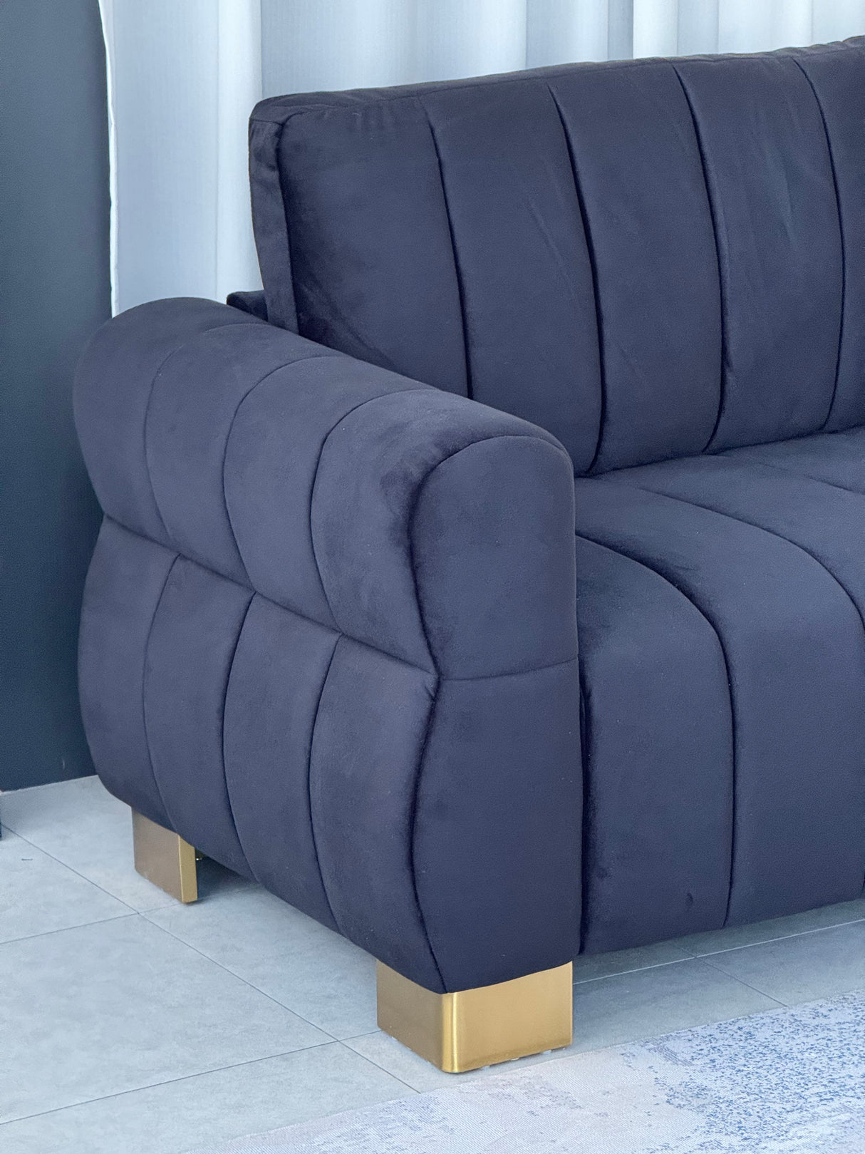 FX-P56-BKT Velvet Sofa with Golden Metal Legs