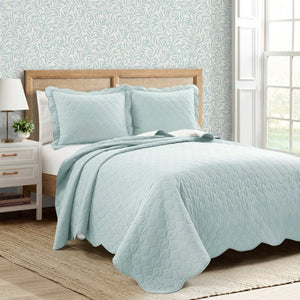 Coastal Chic Scalloped Edge Reversible Quilt 3 Piece Set