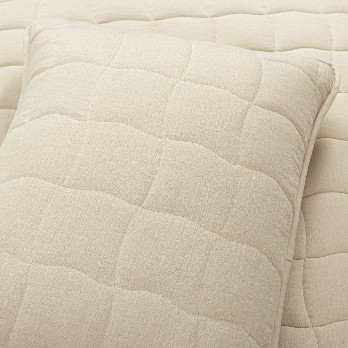 LushDecor Cloud Gauze 3 Piece Quilt Set - view 4