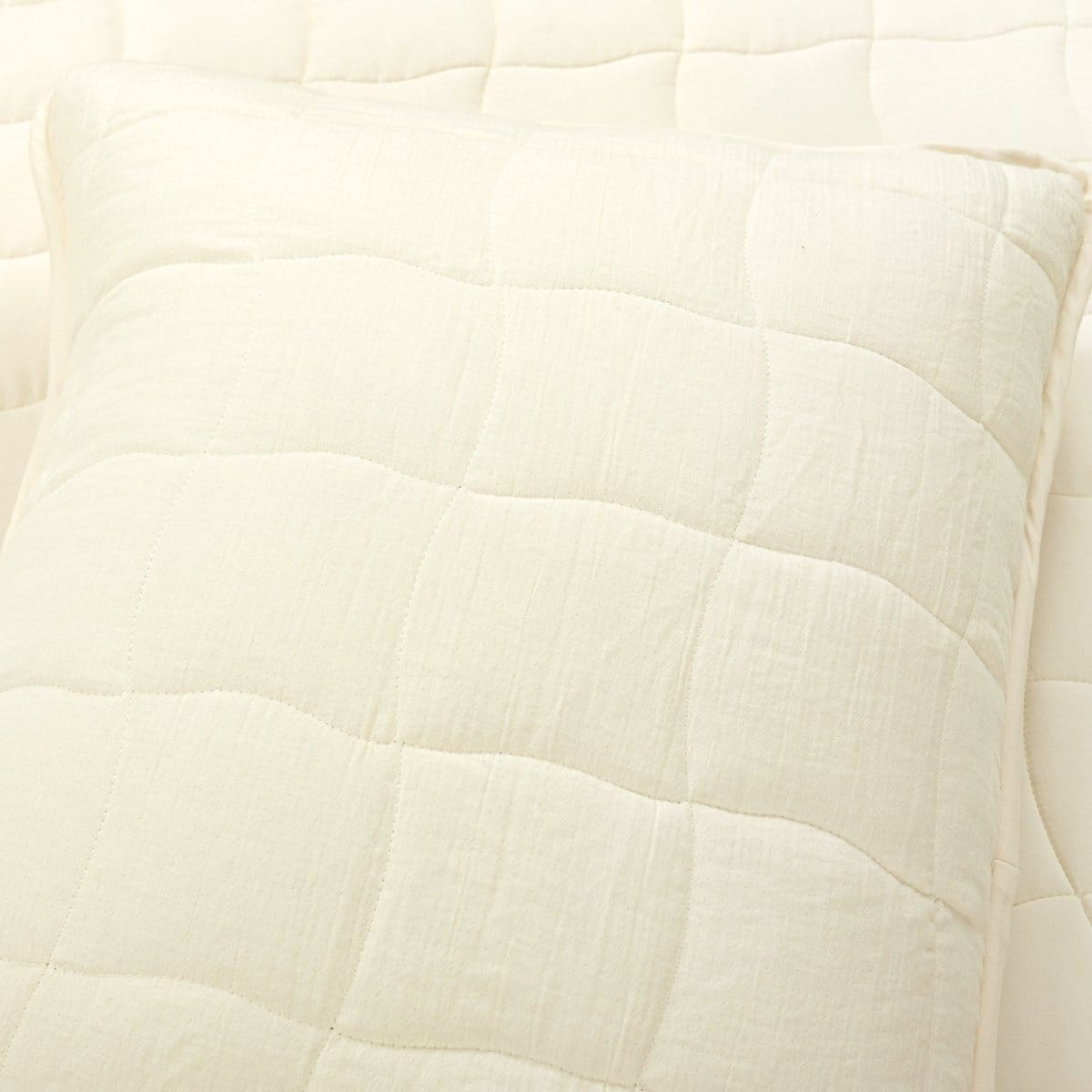 LushDecor Cloud Gauze 3 Piece Quilt Set - view 12