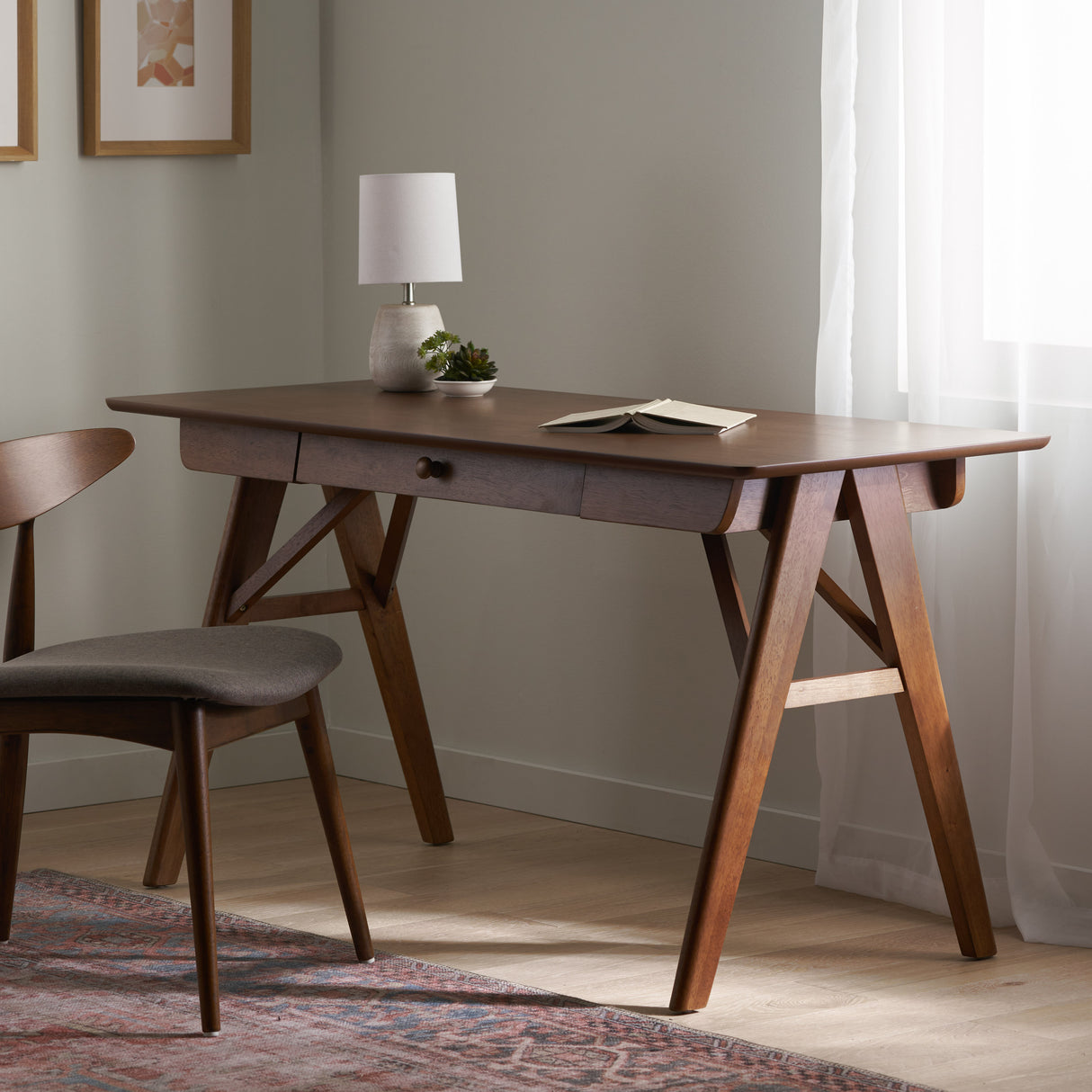 Wood Desk with Drawers for Small Spaces