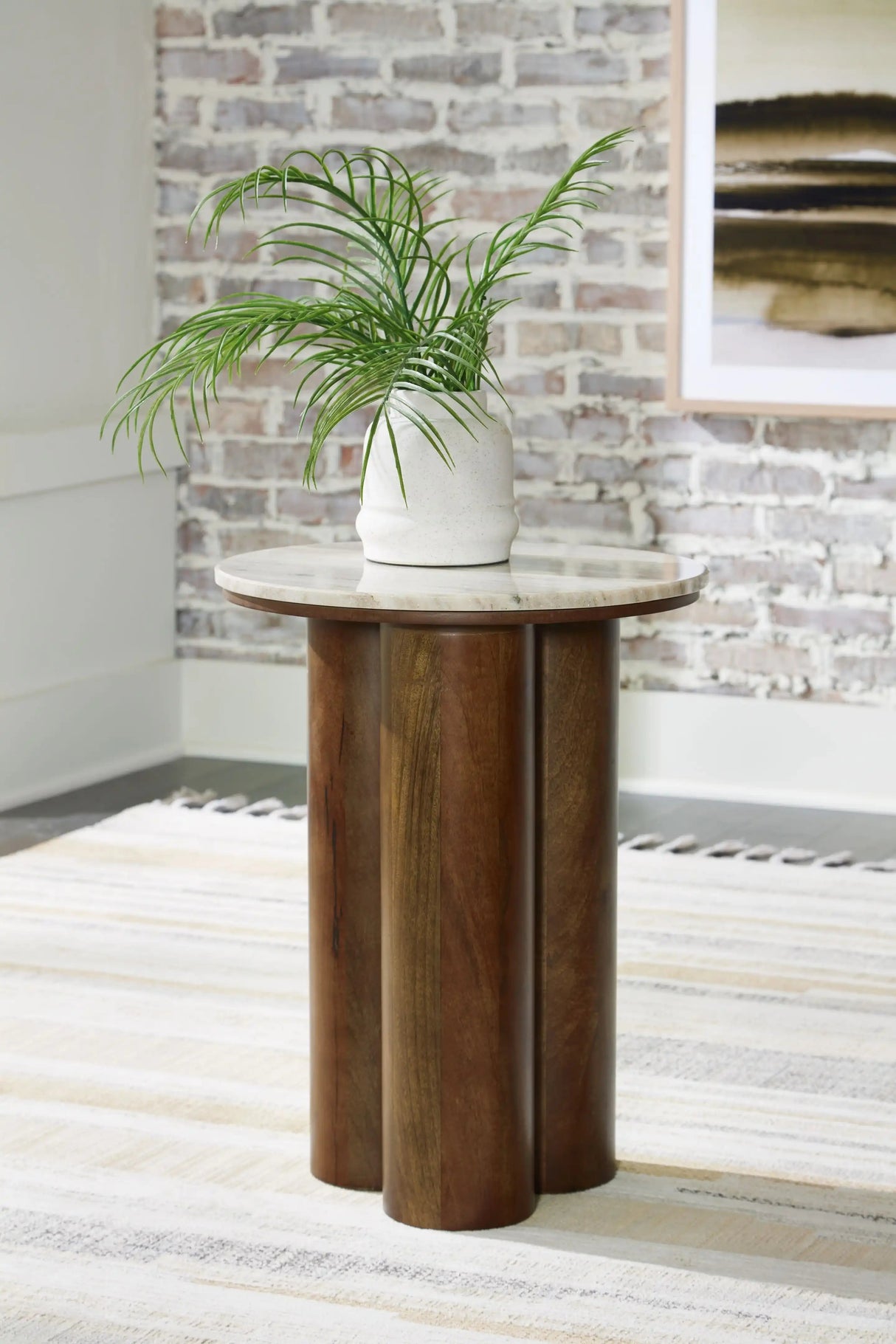 Henfield - Accent Table - Beige / Brown - Best Buy Furniture
