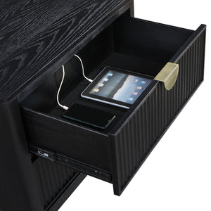 California King 5 Piece Bedroom Set With Fluted Detailing - Black