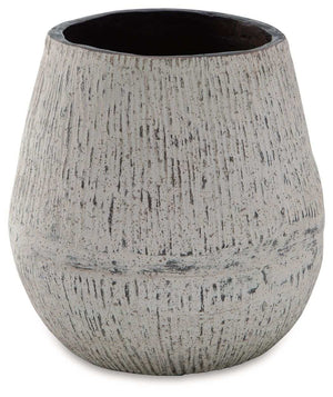 Claymount - Vase - Best Buy Furniture