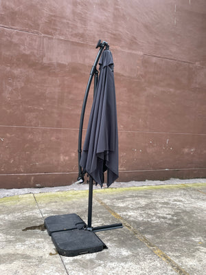 Square 2.5x2.5M Outdoor Patio Umbrella with Solar LED Lights