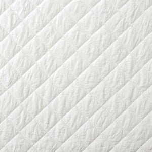 Ava Diamond Oversized Cotton Quilt Set