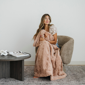 Faux Fur XL Throw Blankets by Saranoni
