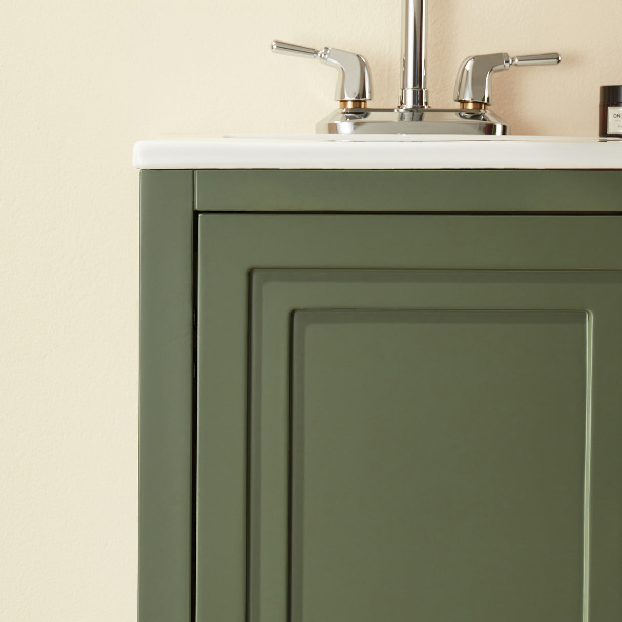 Fully Assembled 18'' Freestanding Single Bathroom Vanity