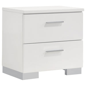 Escalon - 4 Piece Bedroom Set With Paneled Headboard Accents Upholstered - Glossy White