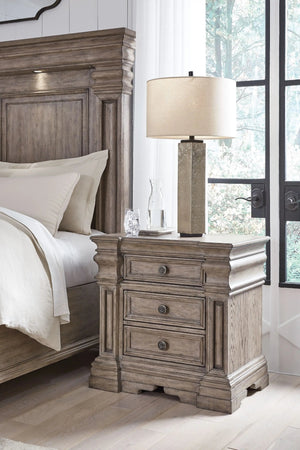 Blairhurst - Three Drawer Night Stand - Light Grayish Brown - Best Buy Furniture