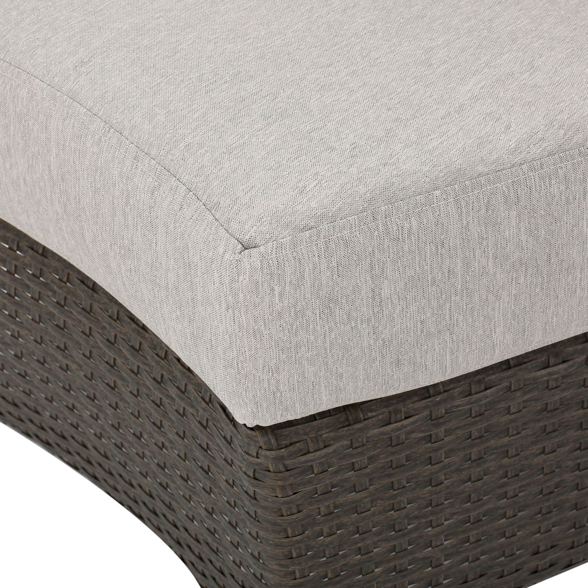 Pt Limon - Modern Outdoor Single Sofa