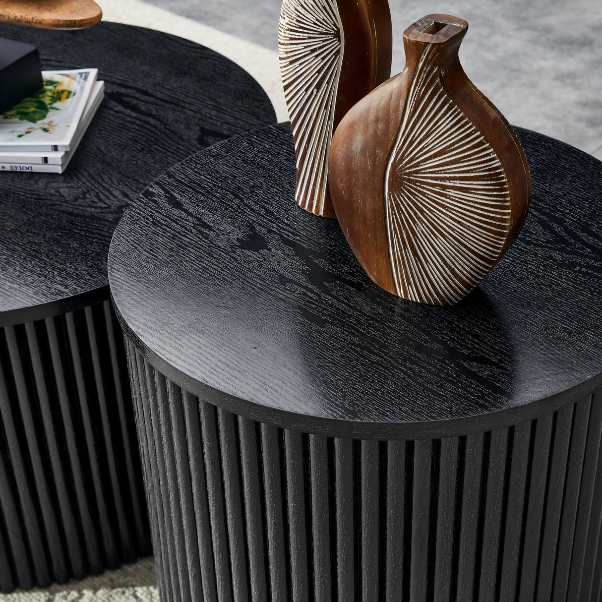 2-Piece Nesting Coffee Table Set, Roman Column Design MDF Round Tables with Built-in Storage